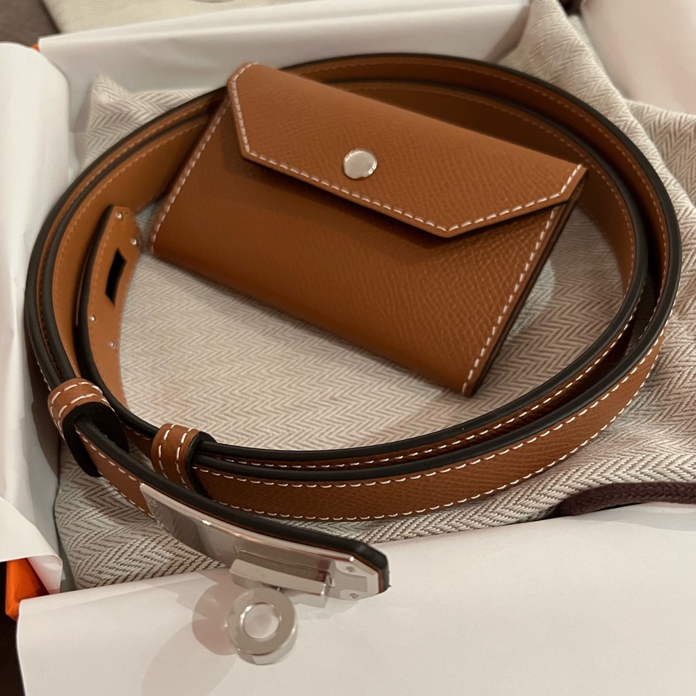 Brand new in box Hermes Kelly Pocket belt! Gold epsom PHW (U stamp)